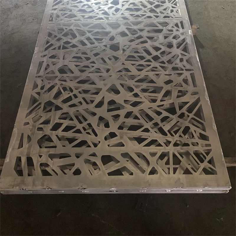 Irregularly cut aluminum metal wall panels - Image 2
