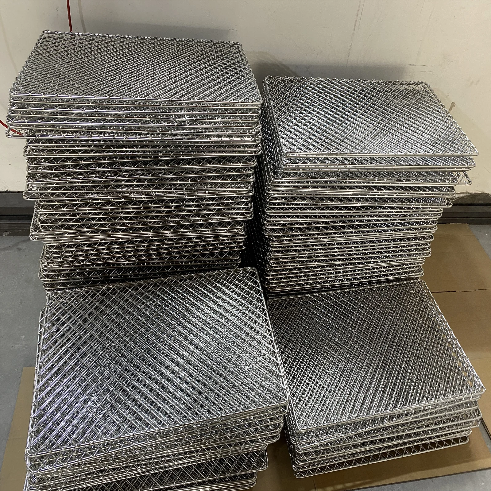 Custom stainless steel baking cooling wire grid - Image 4