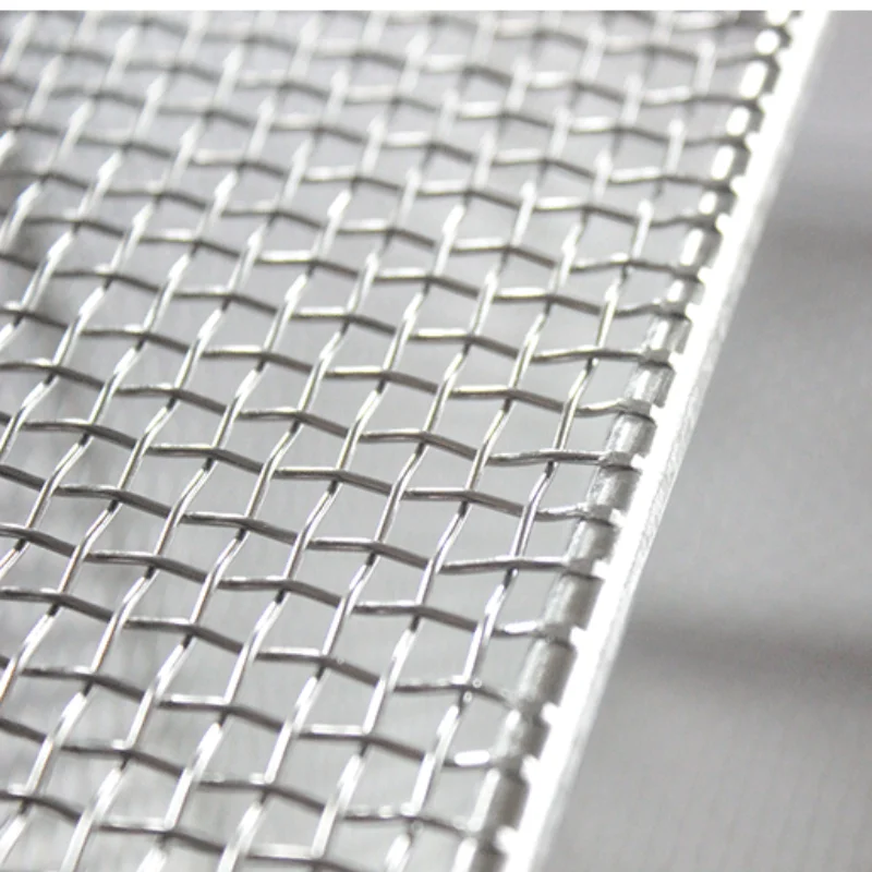 Factory custom production of manual argon arc welding stainless steel wire grid mesh - Image 4