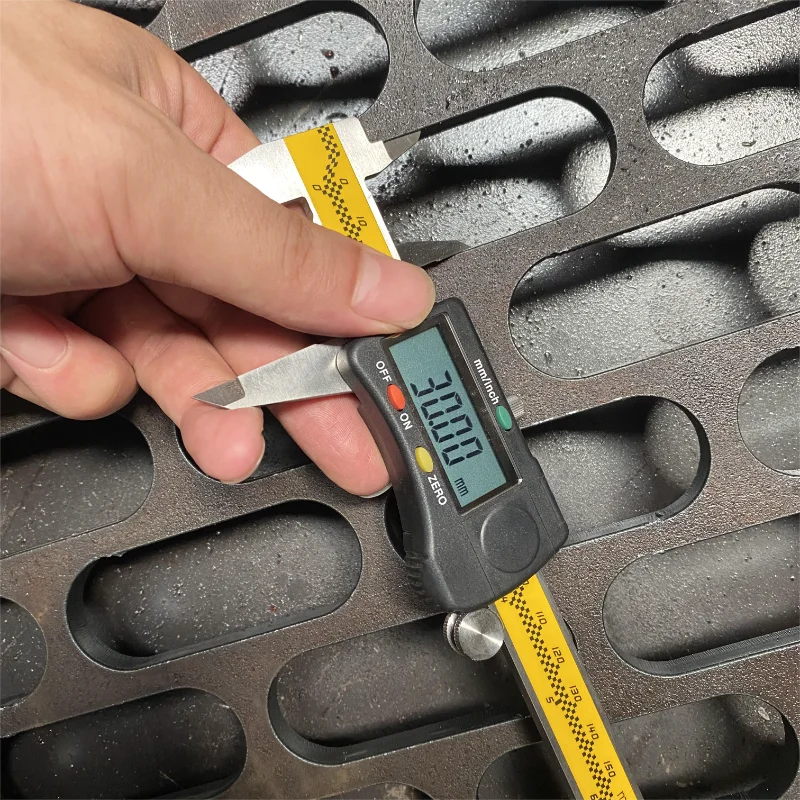 Laser cutting machine cutting industrial plate/sheet manufacturers - Image 4