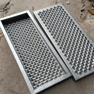 Stainless steel perforated non-slip stair tread plate