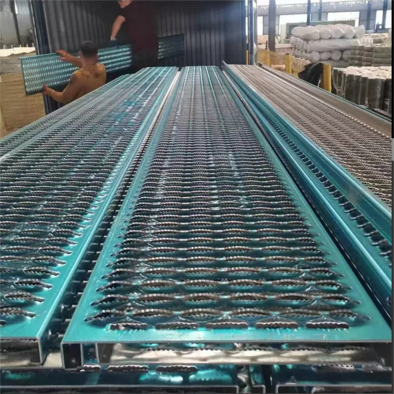 Stainless steel perforated non-slip stair tread plate - Image 3