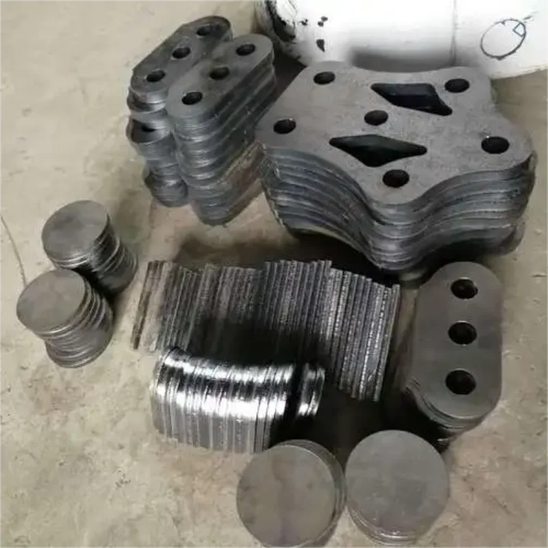 Ore selection of high strength wear-resistant NM plate cutting holes - Image 4